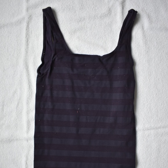 Aritzia Babaton tank top - Picture 5 of 6